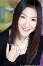 电视台女主播娱乐圈,星光璀璨背后的故事